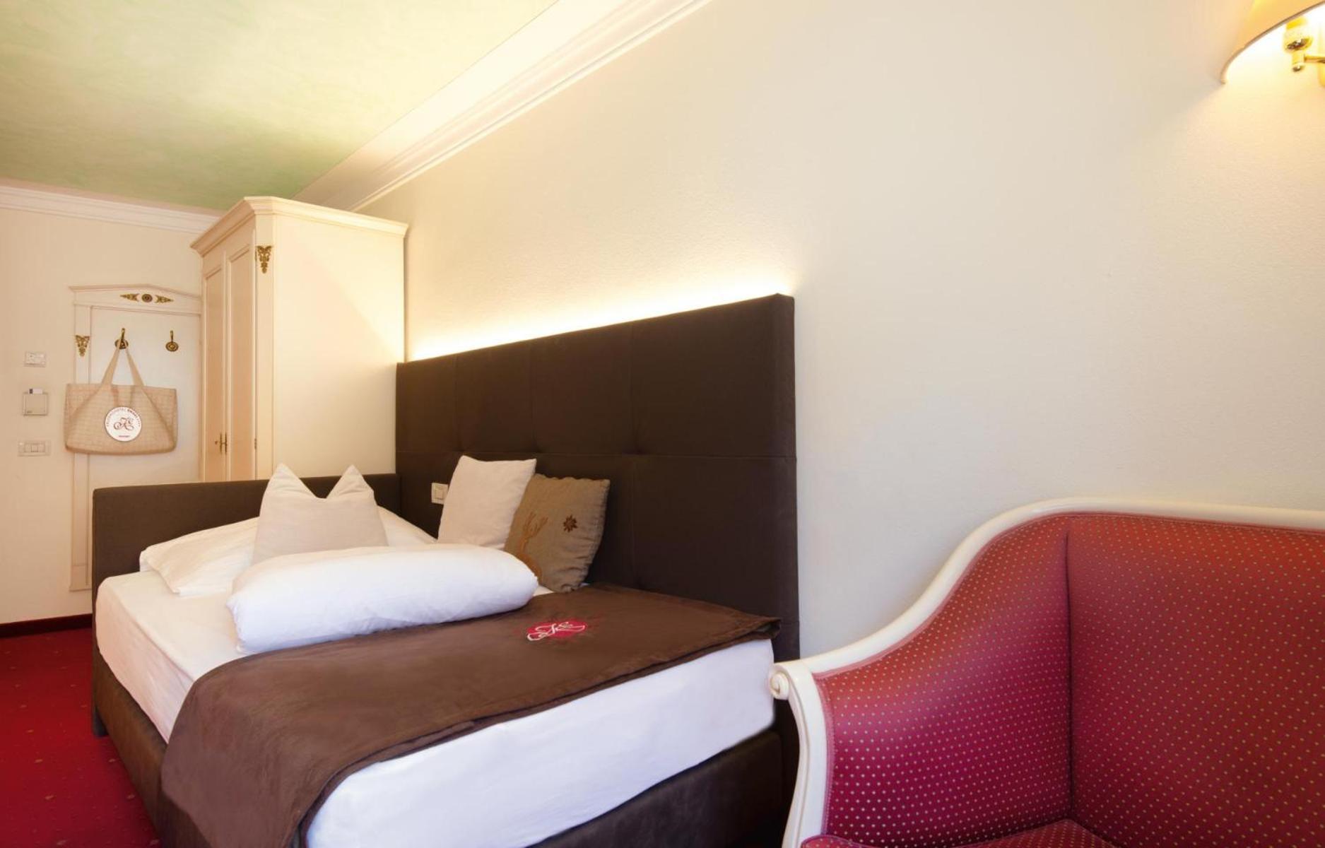 Hotel Engel سلوديرنو الغرفة الصورة